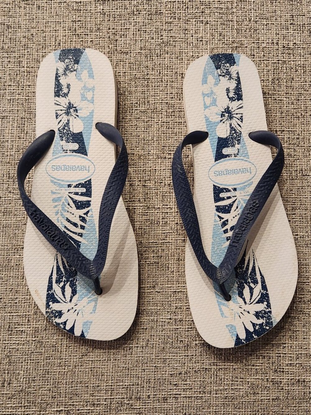 Havaianas Size 9 flip flops